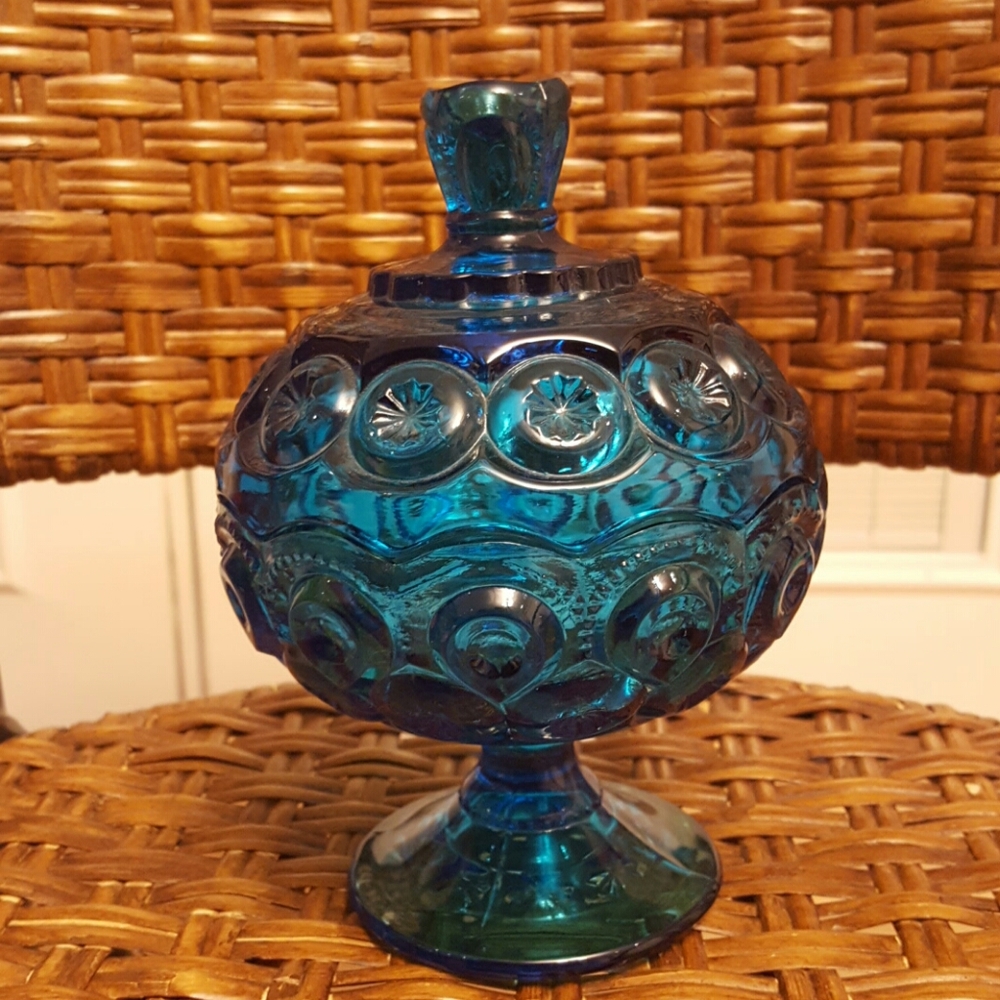 Vintage L E Smith Moon and Stars Pedestal  Dish